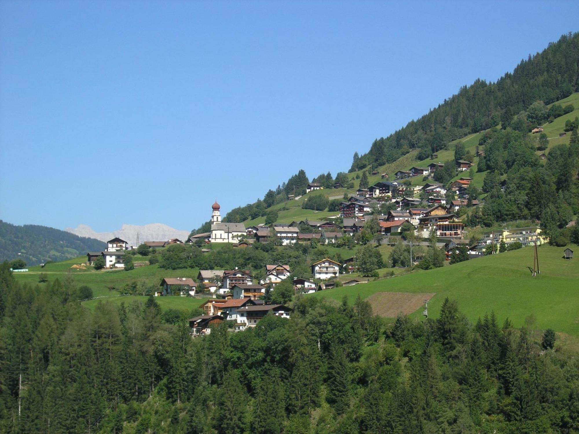 Hotel Alpenfriede Йерценс Екстериор снимка