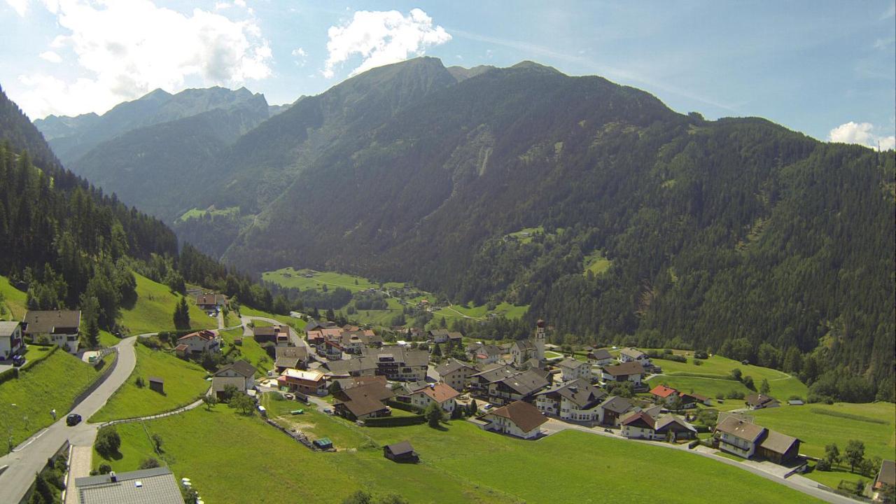 Hotel Alpenfriede Йерценс Екстериор снимка